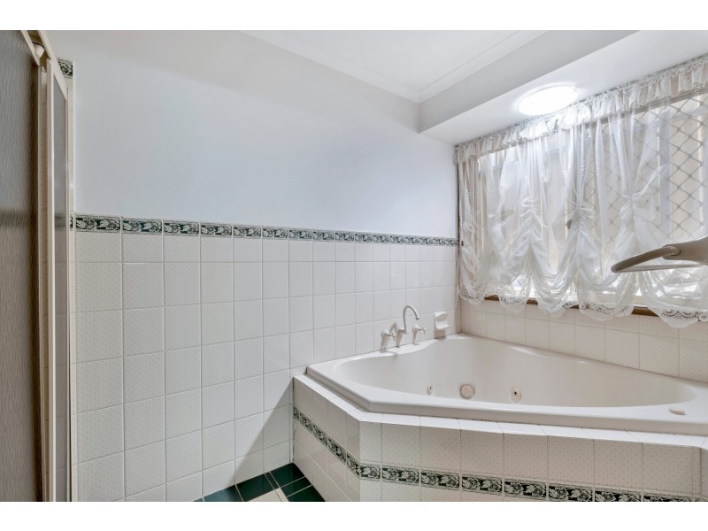 18 Quondong Avenue, Athelstone SA 5076