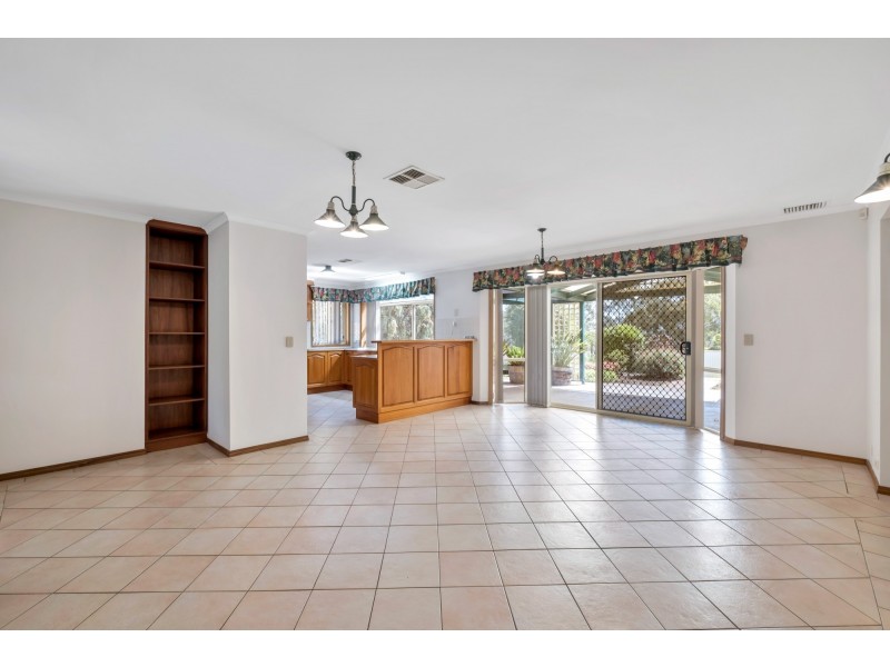 18 Quondong Avenue, Athelstone SA 5076