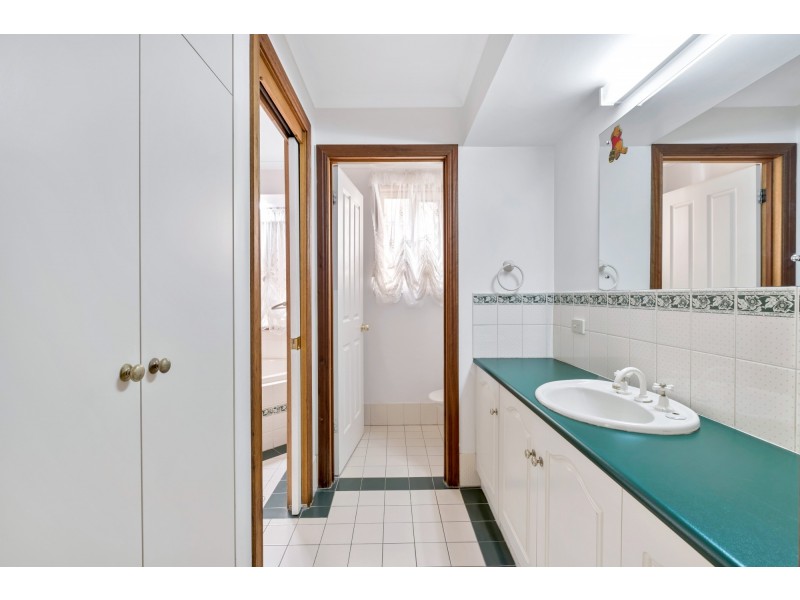 18 Quondong Avenue, Athelstone SA 5076