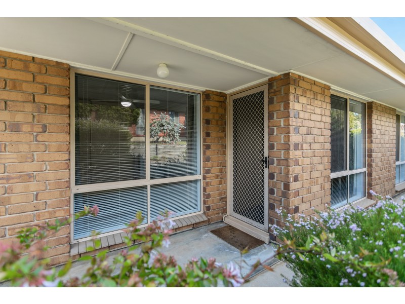 7/11 Ash Street, Aberfoyle Park SA 5159