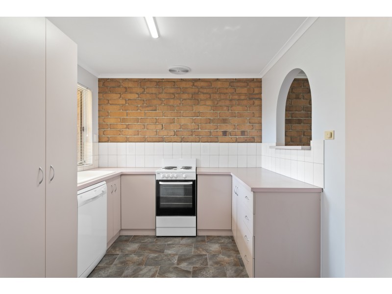7/11 Ash Street, Aberfoyle Park SA 5159