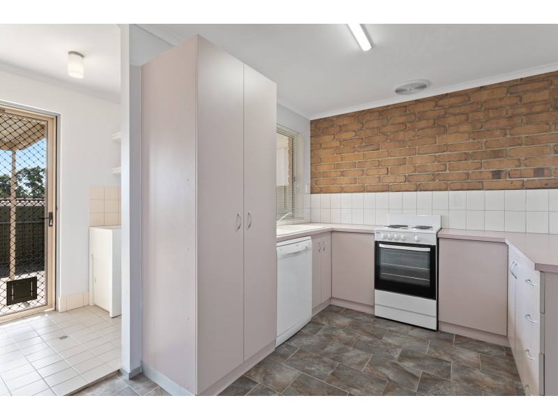 7/11 Ash Street, Aberfoyle Park SA 5159