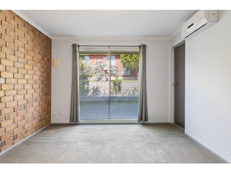7/11 Ash Street, Aberfoyle Park SA 5159