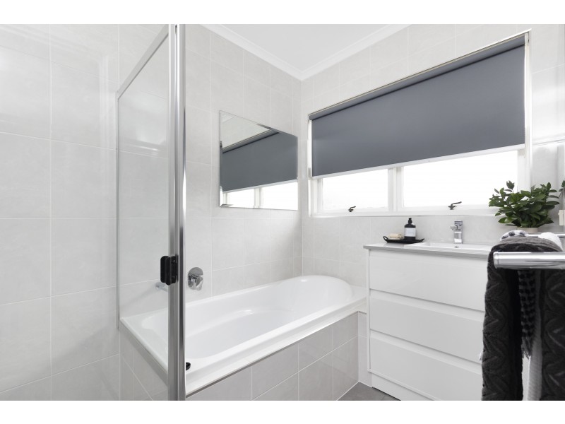 2/2 Galbraith Avenue, Park Holme SA 5043