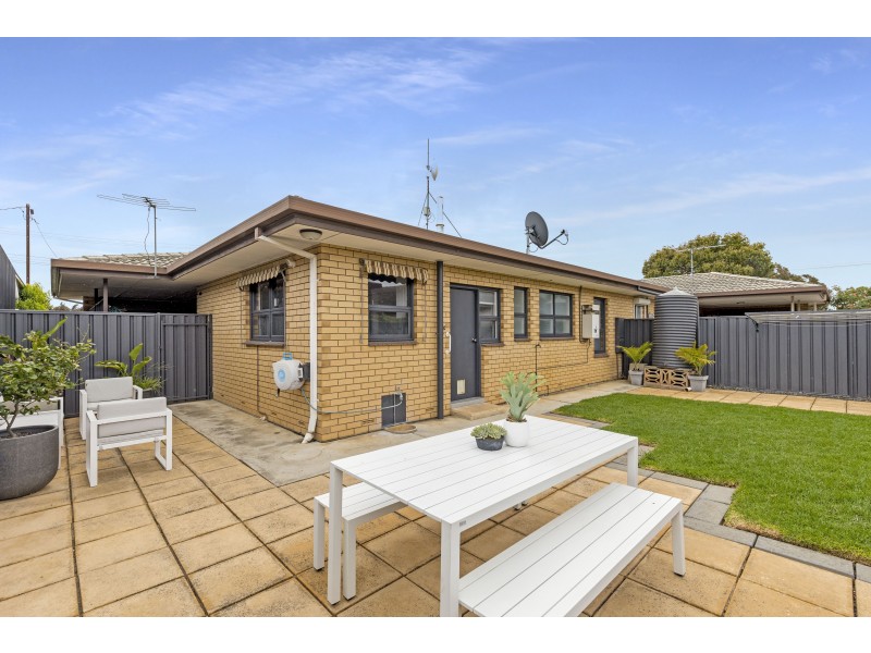 2/2 Galbraith Avenue, Park Holme SA 5043