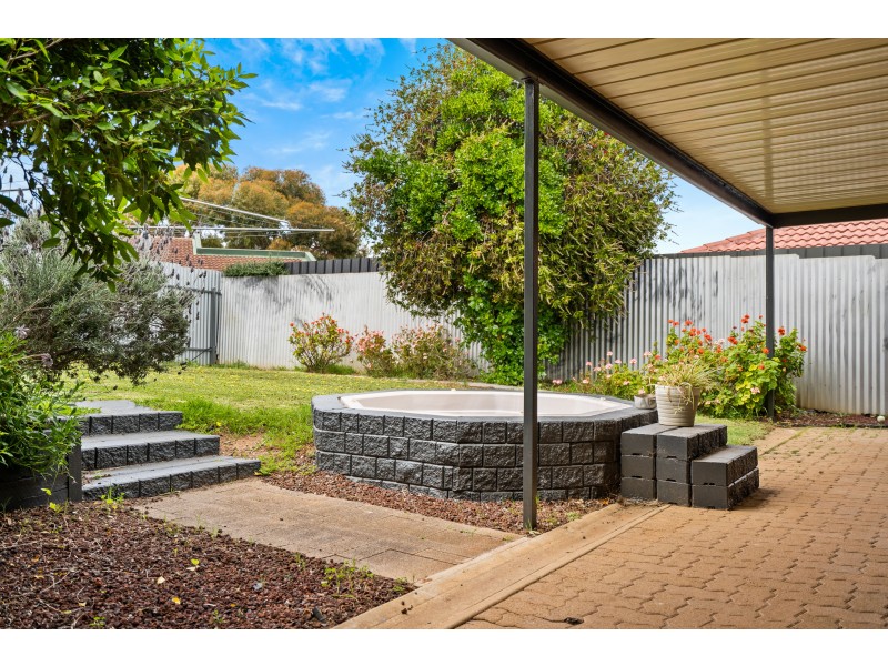 198 States Road, Morphett Vale SA 5162