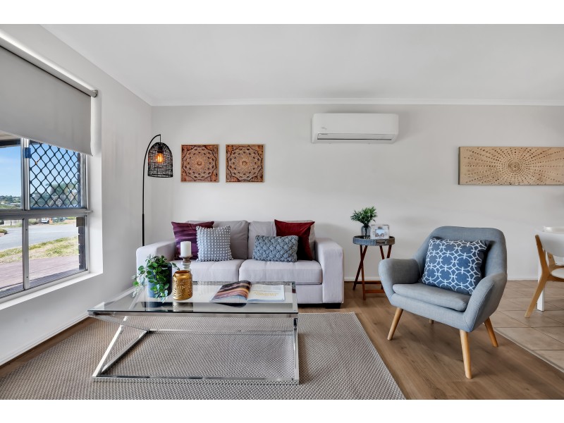 2 Bonnie Ct, Christie Downs SA 5164