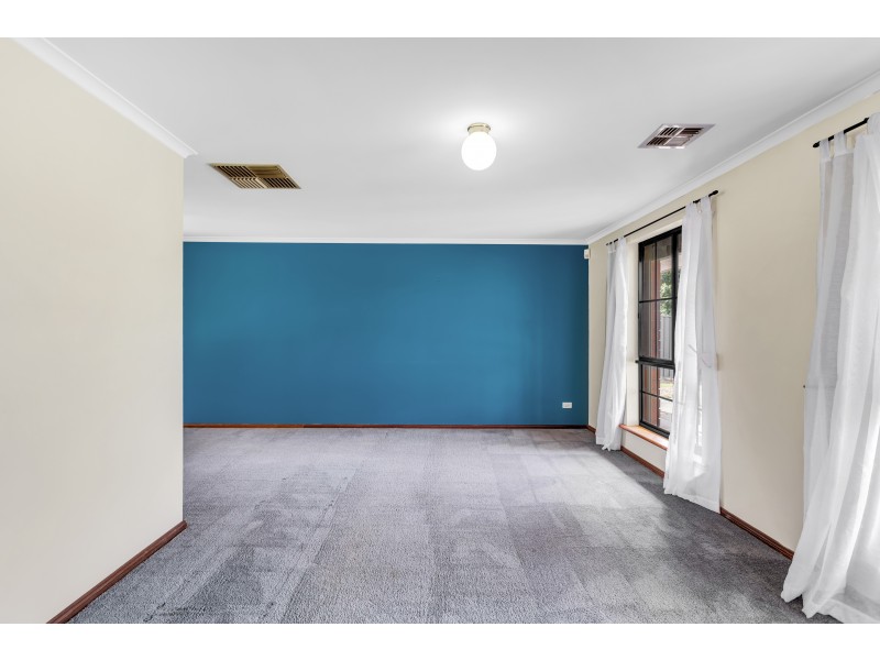 13 Cosgrove Crescent, Old Reynella SA 5161