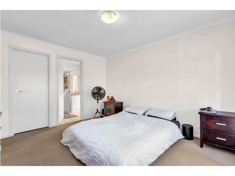 24 Lonsdale Crescent, Andrews Farm SA 5114