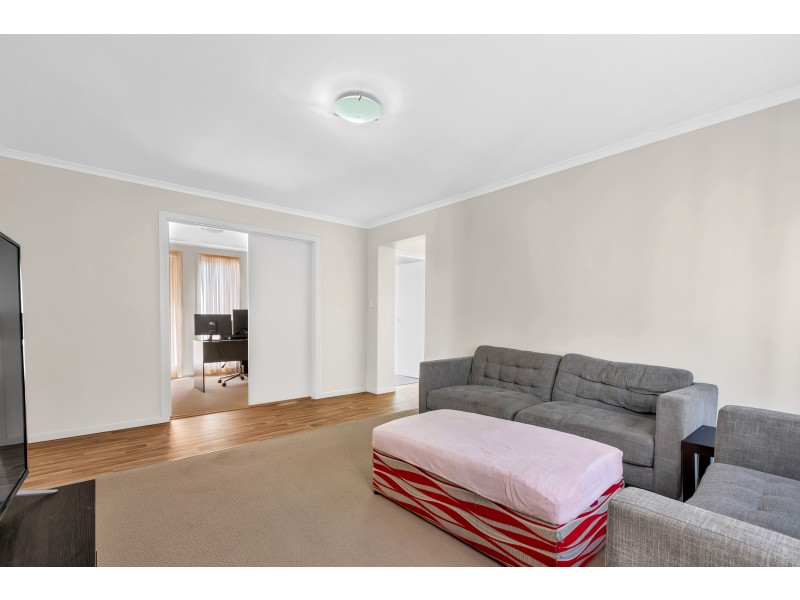 24 Lonsdale Crescent, Andrews Farm SA 5114