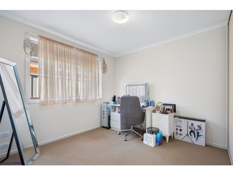 24 Lonsdale Crescent, Andrews Farm SA 5114