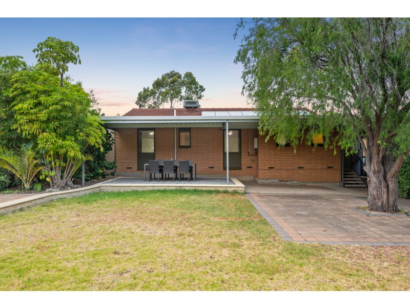 13 Tenterton Road, Christie Downs SA 5164