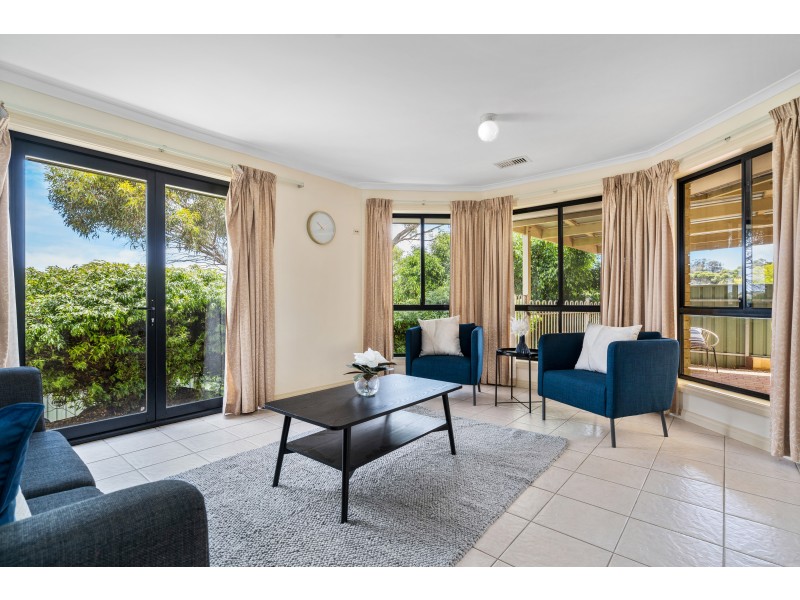 3 Phillip Court, Hallett Cove SA 5158