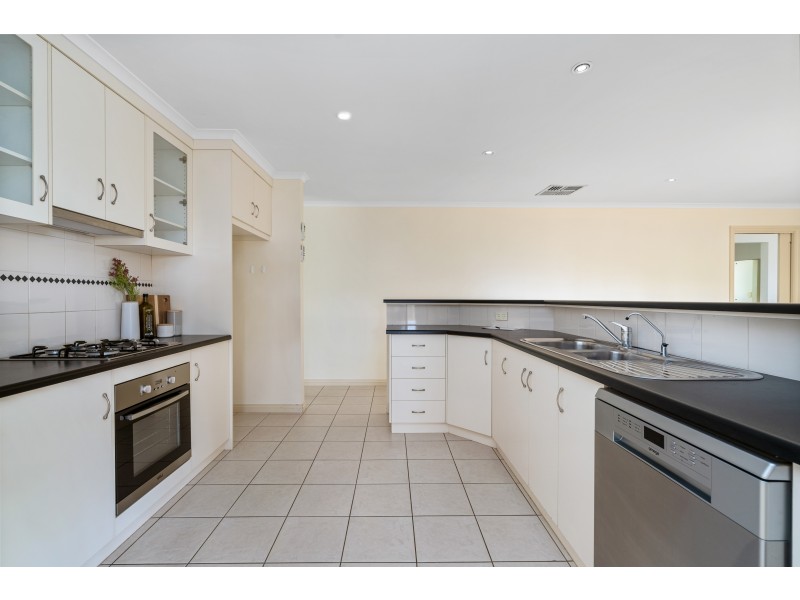 3 Phillip Court, Hallett Cove SA 5158