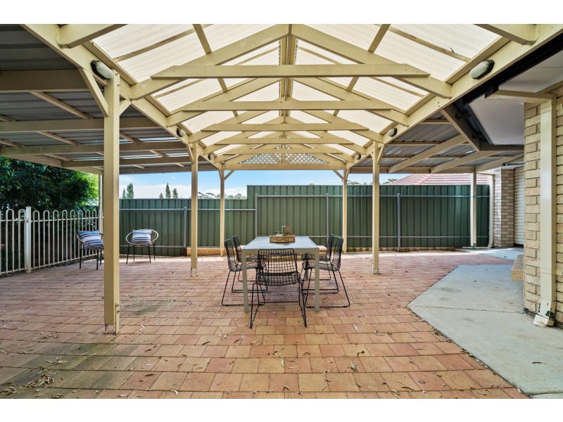 3 Phillip Court, Hallett Cove SA 5158