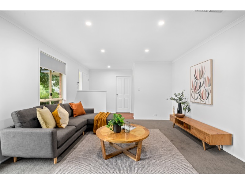 2 Holt Court, Trott Park SA 5158