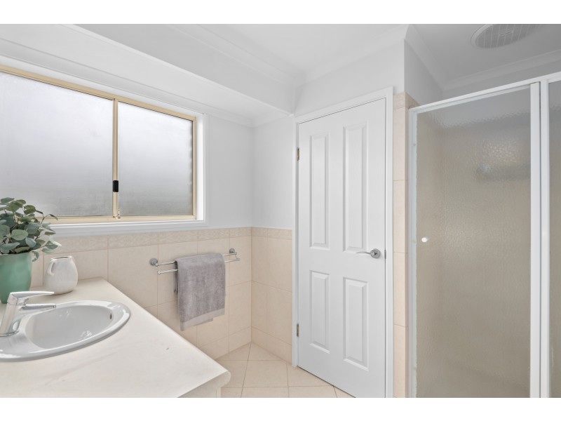 2 Holt Court, Trott Park SA 5158