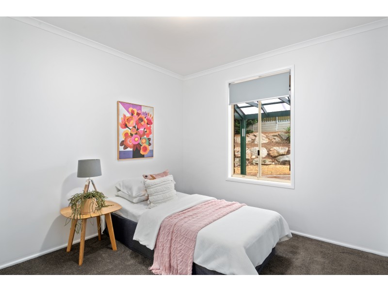 2 Holt Court, Trott Park SA 5158