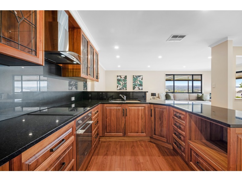 15 Platten Street, Sheidow Park SA 5158