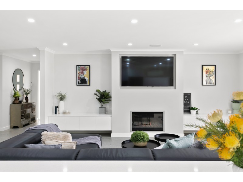 18 Barcelona Drive, Happy Valley SA 5159