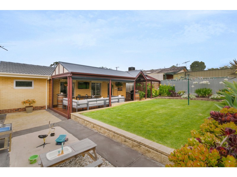 18 Barcelona Drive, Happy Valley SA 5159