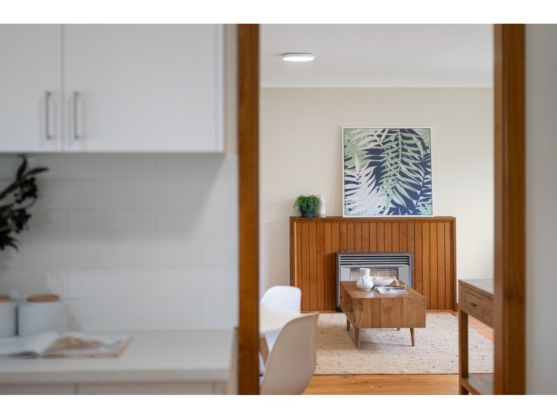 6 Torrens Street, Happy Valley SA 5159