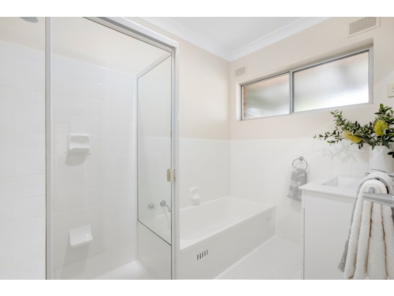 6 Torrens Street, Happy Valley SA 5159