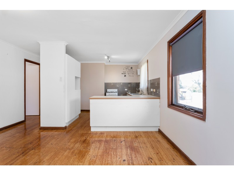 42 Poznan Crescent, Hackham West SA 5163