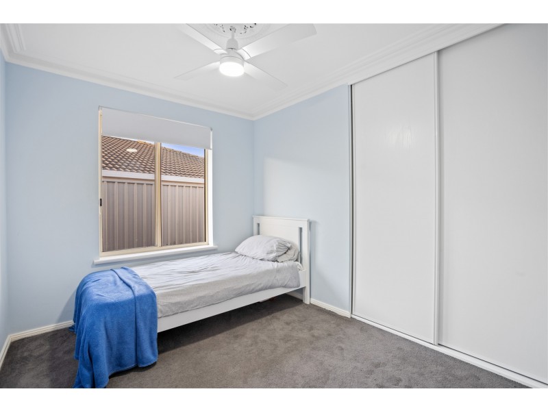 92 Mawson Circuit, Woodcroft SA 5162
