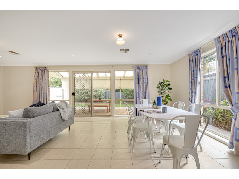 18 Acacia Grove, Flagstaff Hill SA 5159