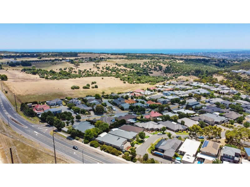 18 Acacia Grove, Flagstaff Hill SA 5159