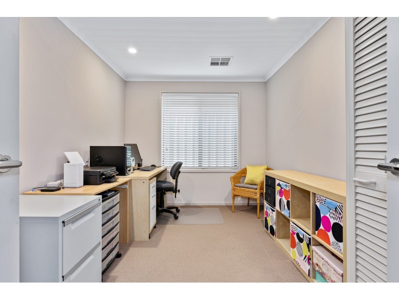 19 Acacia Grove, Flagstaff Hill SA 5159