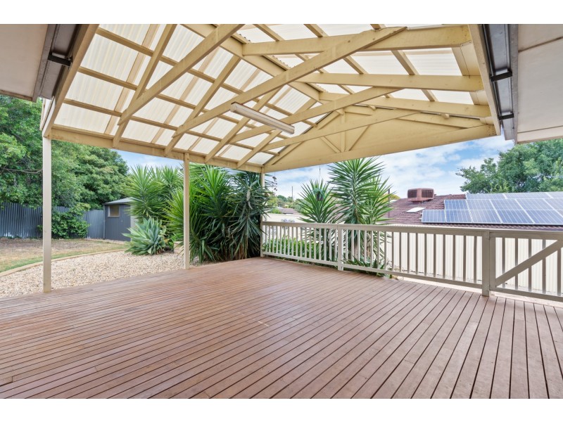 26 Suzanne Avenue, Morphett Vale SA 5162