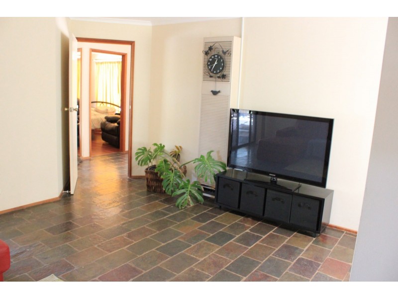 9 Zeevalk Avenue, Hallett Cove SA 5158