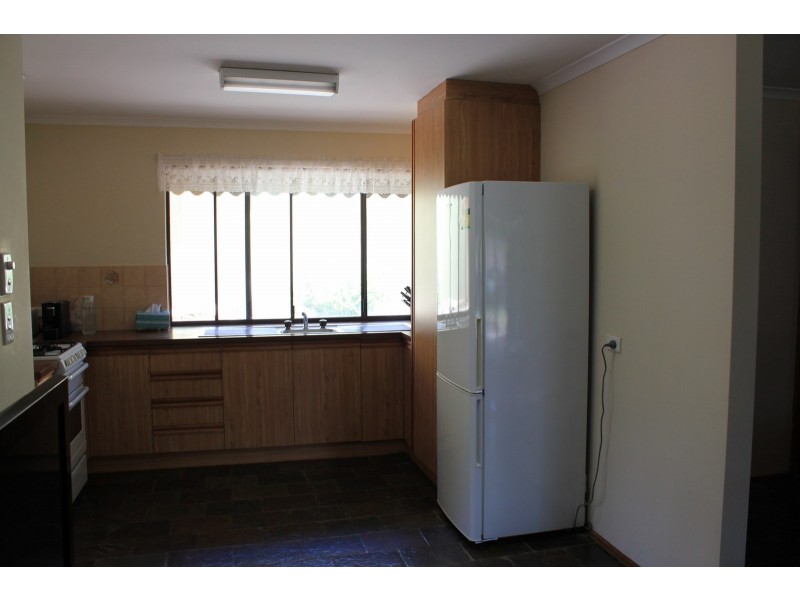 9 Zeevalk Avenue, Hallett Cove SA 5158