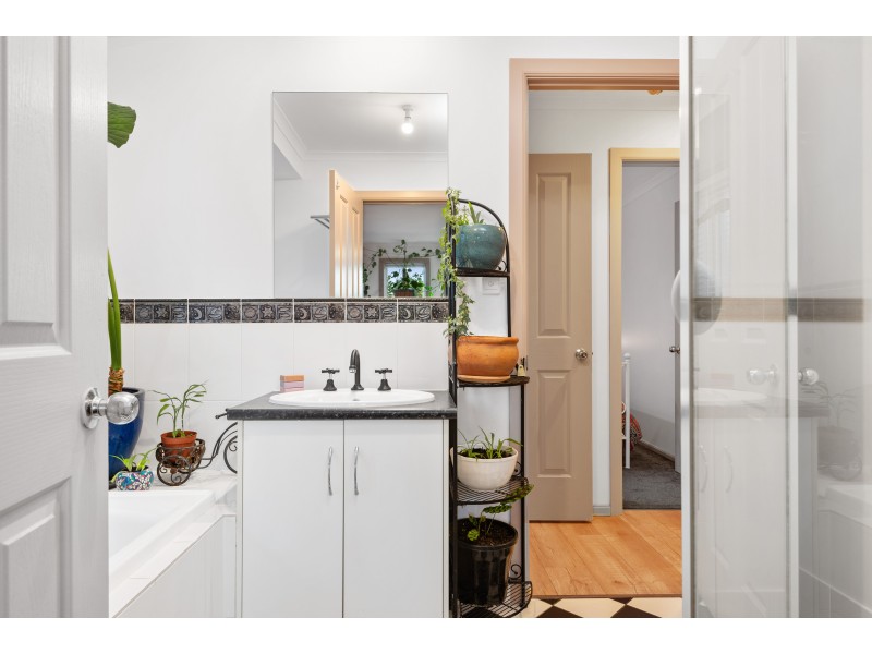 36 Serafino Drive, Noarlunga Downs SA 5168