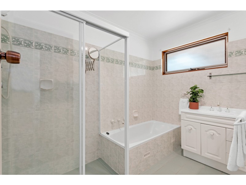 4 Swifte Court, Aberfoyle Park SA 5159