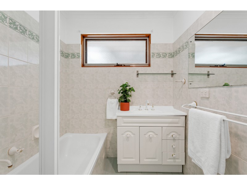 4 Swifte Court, Aberfoyle Park SA 5159