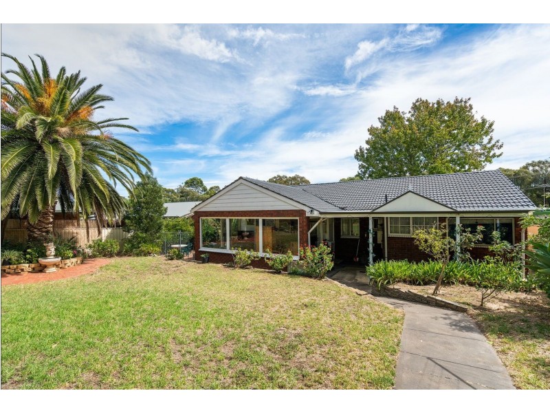 33 Fairlie Drive, Flagstaff Hill SA 5159