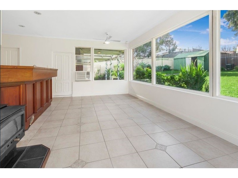 33 Fairlie Drive, Flagstaff Hill SA 5159