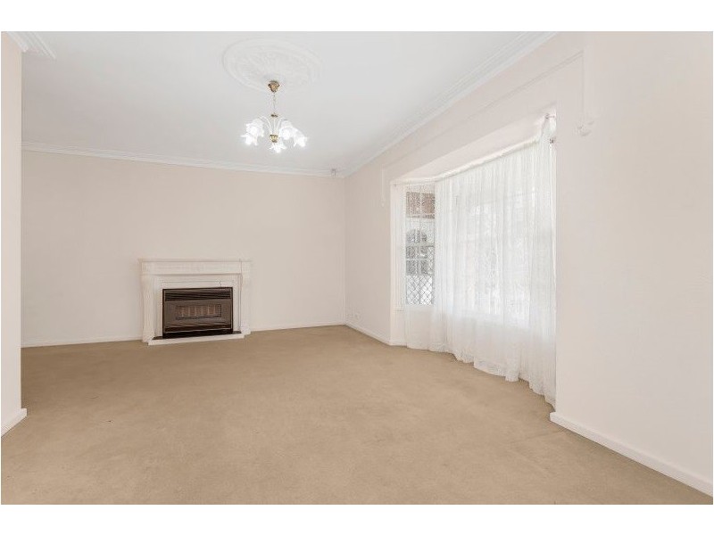 33 Fairlie Drive, Flagstaff Hill SA 5159