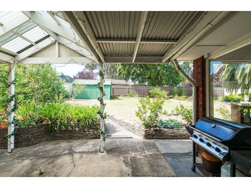 33 Fairlie Drive, Flagstaff Hill SA 5159