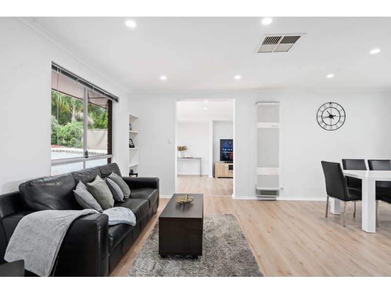 13 Homestead Drive, Aberfoyle Park SA 5159