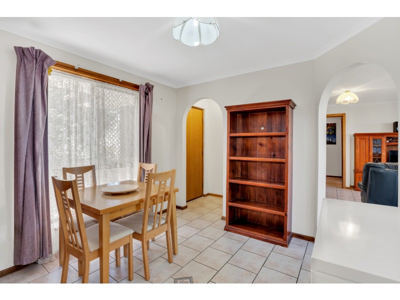 2 Maturin Avenue, Christies Beach SA 5165