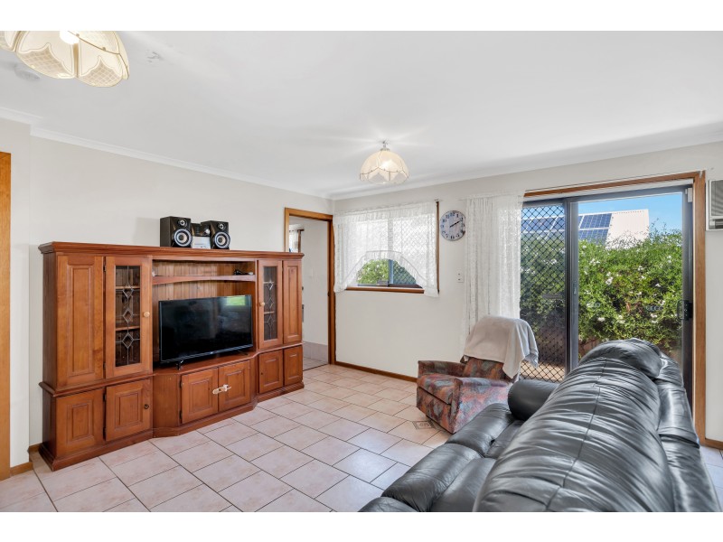 2 Maturin Avenue, Christies Beach SA 5165