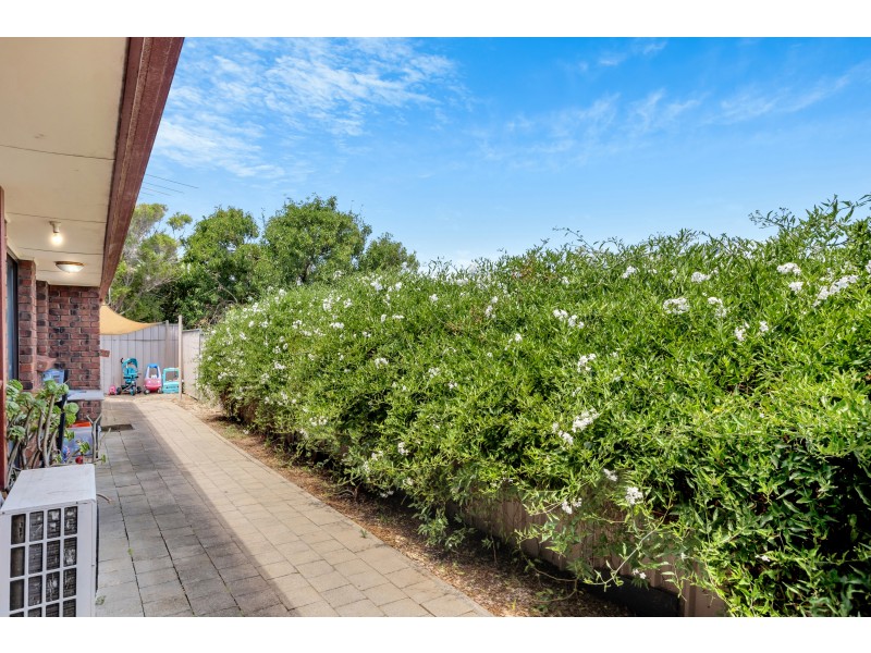 2 Maturin Avenue, Christies Beach SA 5165