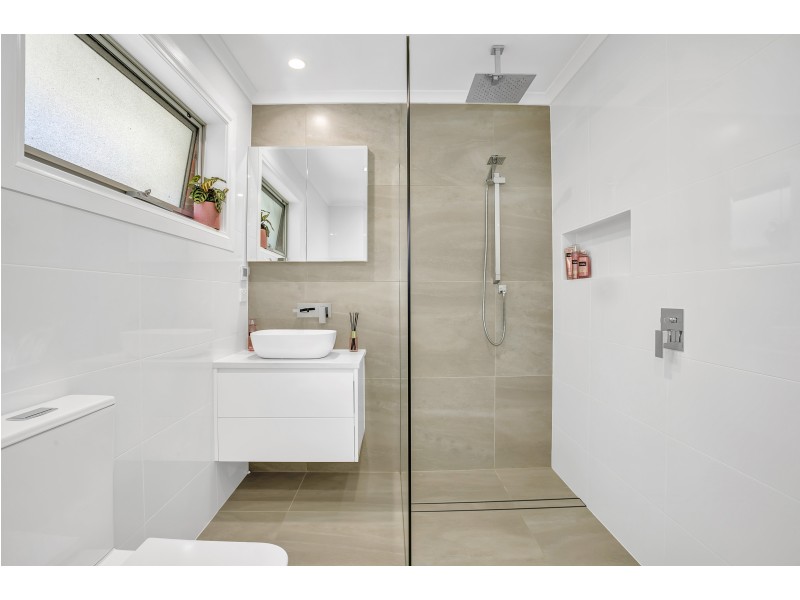 4 Windebanks Road, Happy Valley SA 5159