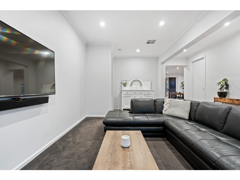 16 Harewood Grove, Meadows SA 5201