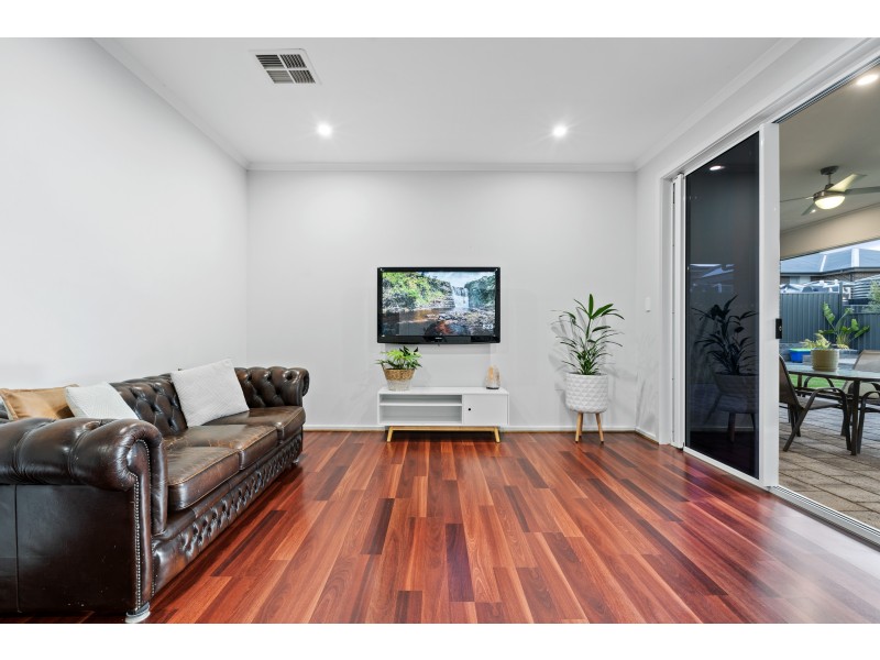 16 Harewood Grove, Meadows SA 5201