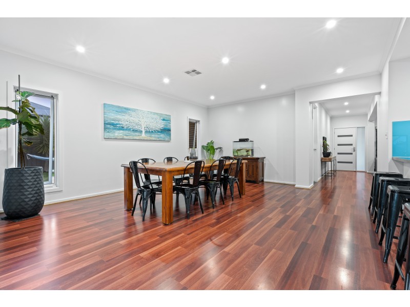 16 Harewood Grove, Meadows SA 5201